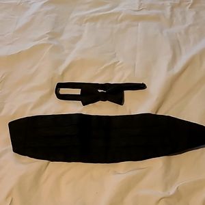Black textured bow tie and cummerbund set